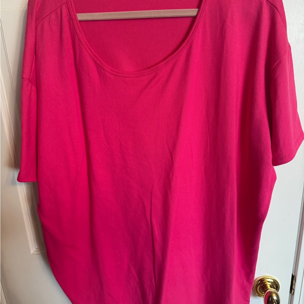 LuLaRoe Women's Pink Top